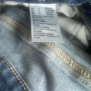 ripped skinny American Eagle jeans